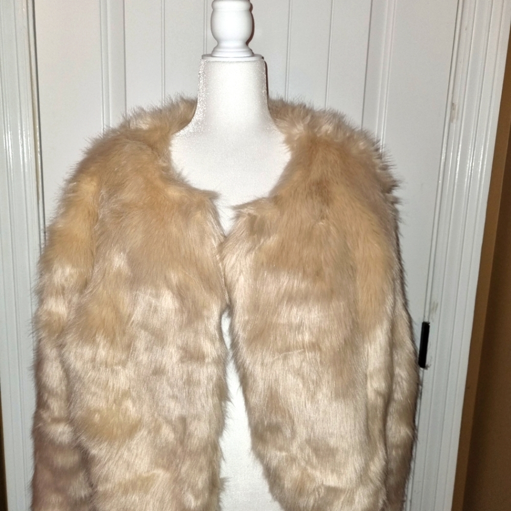 Cream fluffy coat